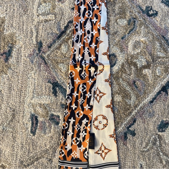 Louis Vuitton Bandeau - Picture 2 of 4